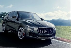 Could a V8-powered Maserati Levante topple the Porsche Cayenne Turbo?  